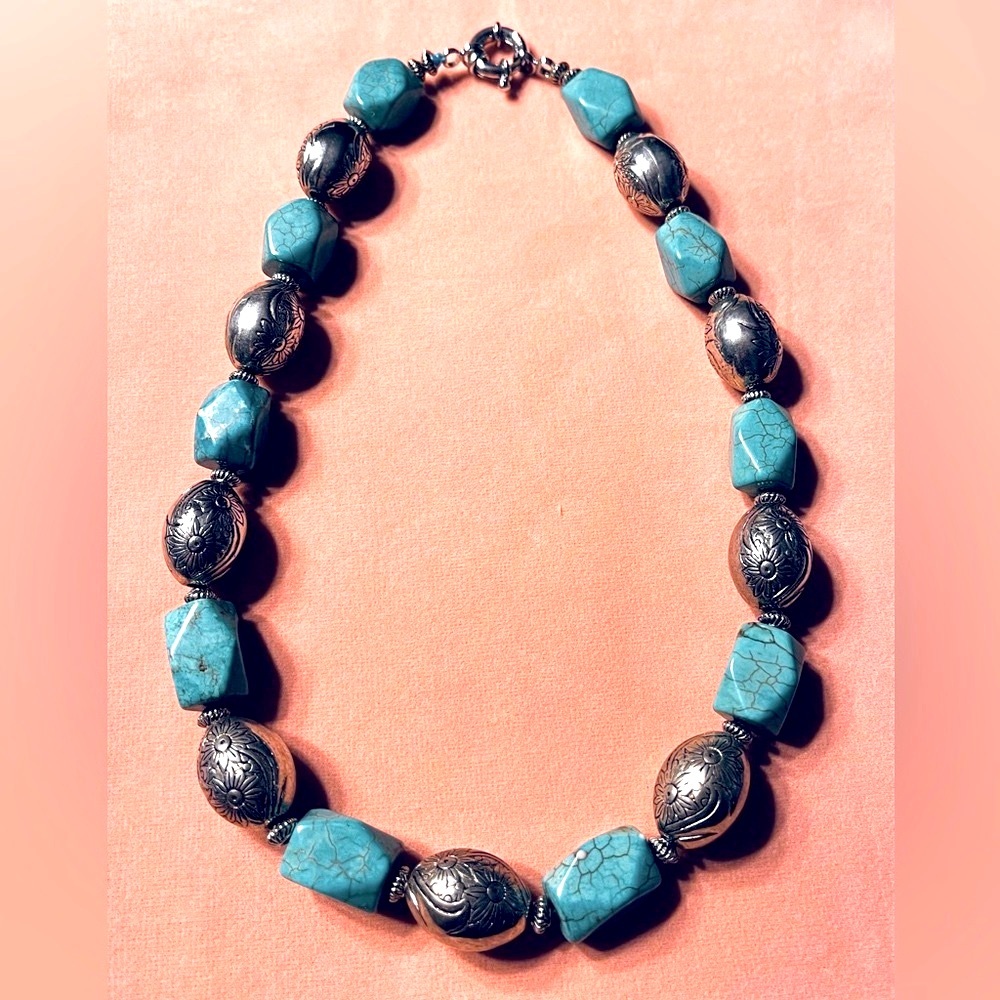 Turquoise & silver engraved necklace. Not marked. Beautiful piece 8 “